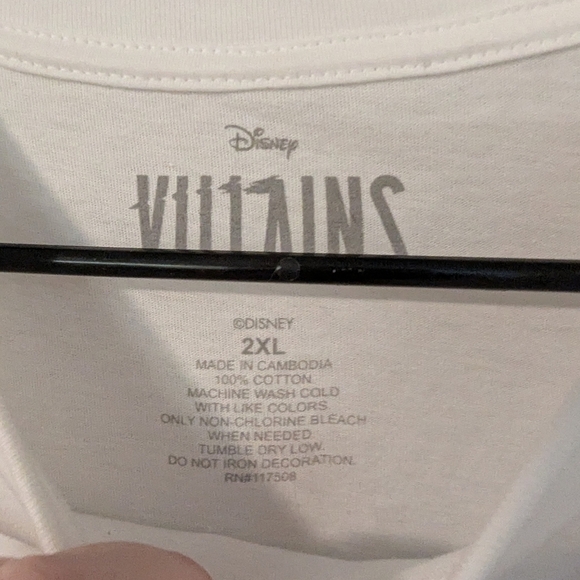 Disney Villains,White and Green Graphic T-Shirt,So Many Cursed So Little time - Picture 3 of 3